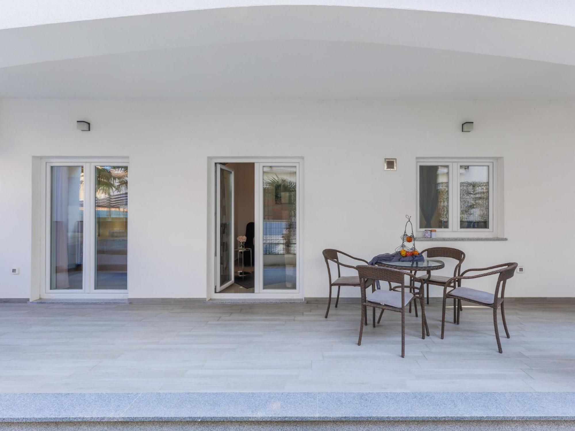 Amra-1 By Interhome *